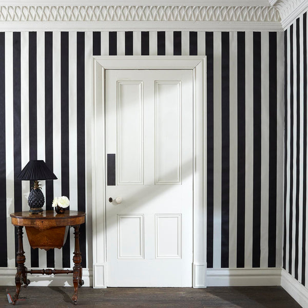 Mono Stripe behang van House of Hackney — interieur