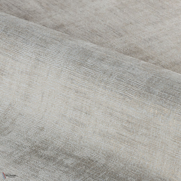 Irisor wallpaper in Grège/doré by Casamance