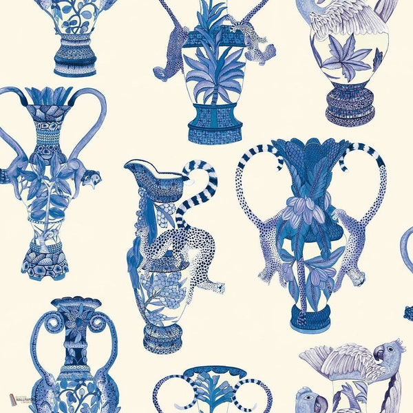 Khulu Vases behang in China Blue van Cole & Son