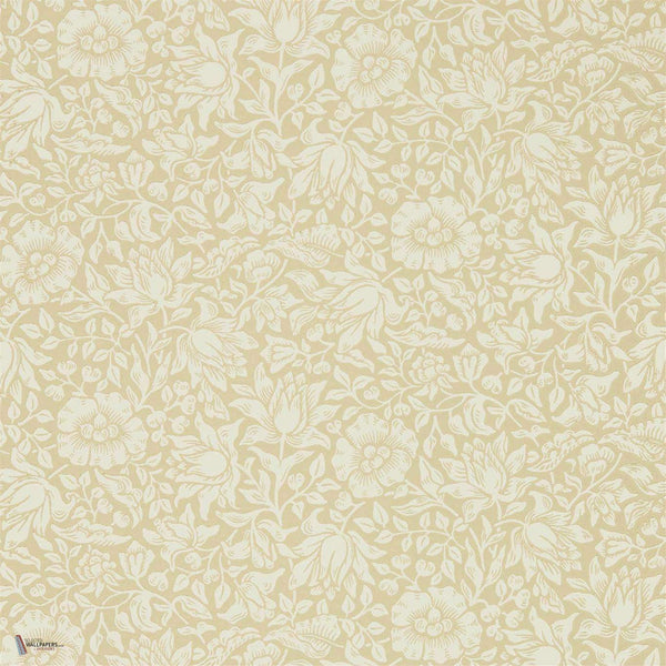 Mallow wallpaper in Soft Gold van Morris & Co