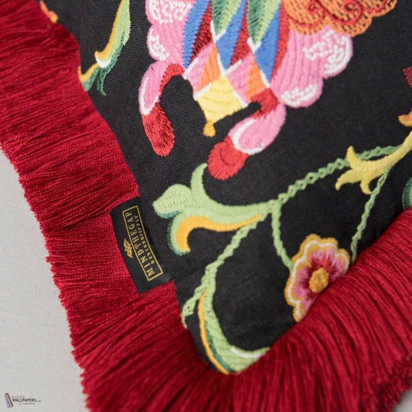Al Fresco Embroidered coussin de Mind the Gap — détail