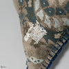 Flourish Kissen von Mind the Gap — Detail