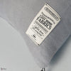 Frost Grey coussin de Mind the Gap — détail