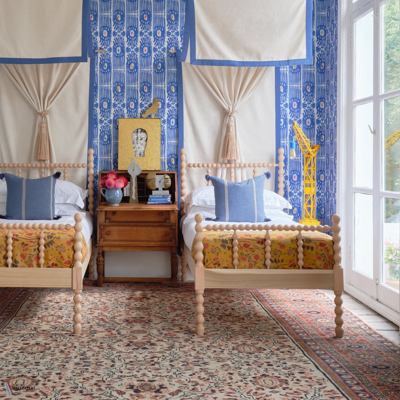 Ikat wallpaper by Mind the Gap — interior