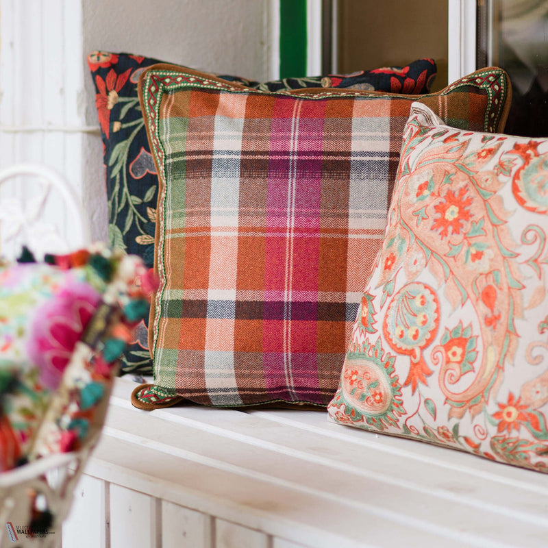 Kerschdorf Plaid Kissen von Mind the Gap — Ambiente