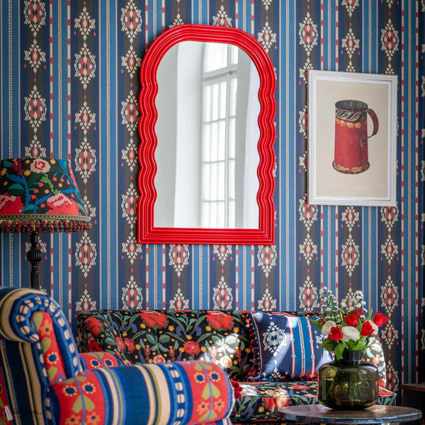 King's Ikat behang van Mind the Gap — interieur