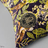 La Voliere kussen van Mind the Gap — detail
