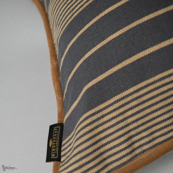 Newport Stripes kussen van Mind the Gap — detail