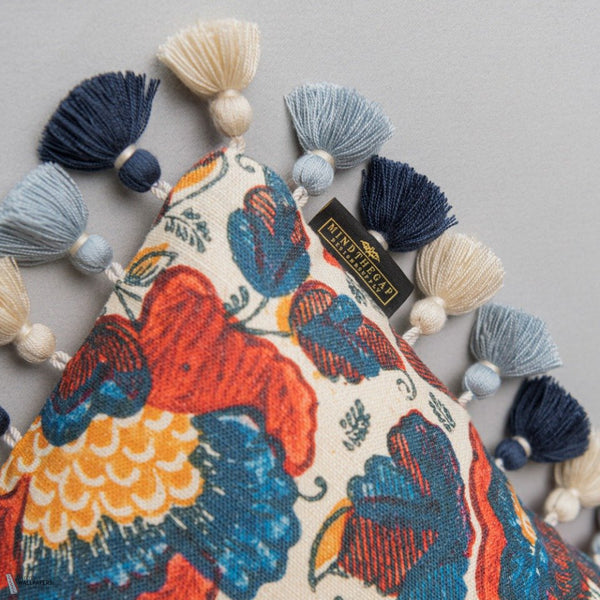 Remondini Floral coussin de Mind the Gap — détail