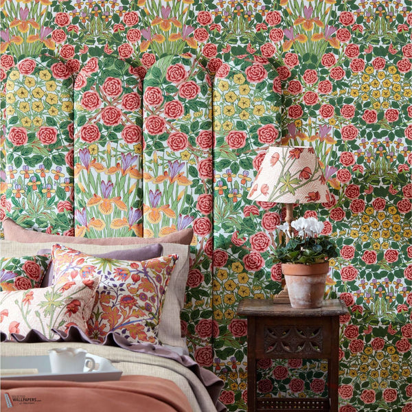 Campanula wallpaper in Sunburst by Morris & Co