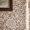 Chamomile behang in Flax/Madder van Morris & Co