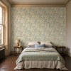Golden Lily papel pintado en Artichoke de Morris & Co