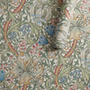 Golden Lily papier peint en Artichoke de Morris & Co