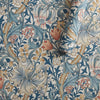 Golden Lily papier peint en Blue de Morris & Co