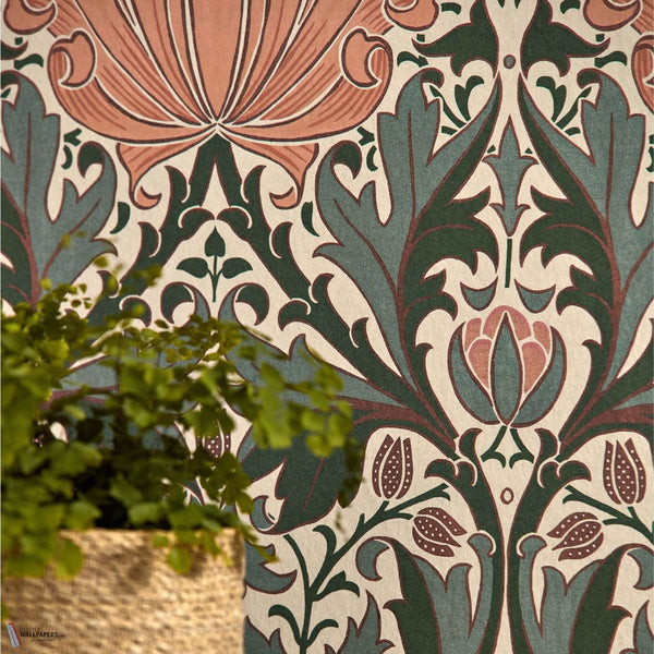 Helena behang in Peach/Teal van Morris & Co