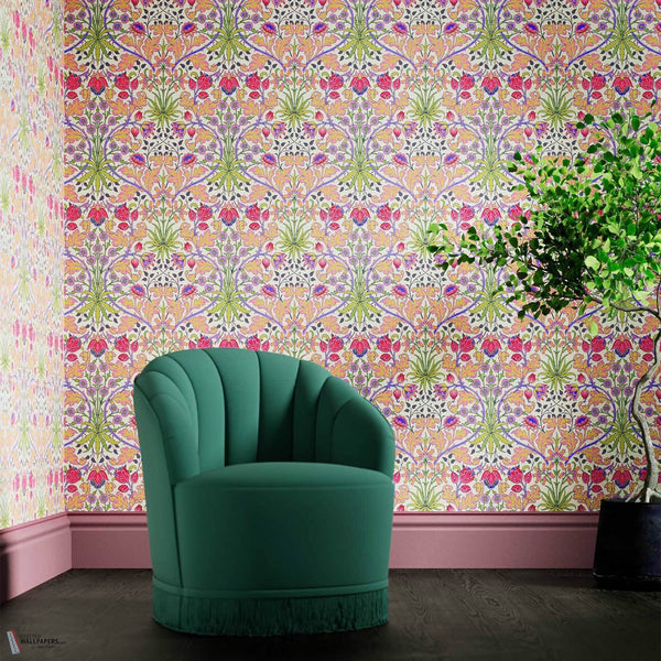 Hyacinth wallpaper in Cosmo Pink by Morris & Co