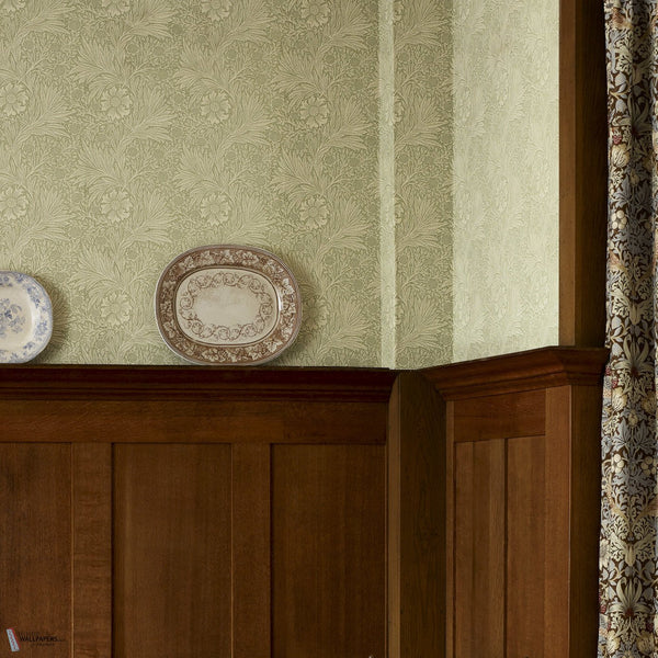 Marigold behang in Brick/Manilla van Morris & Co