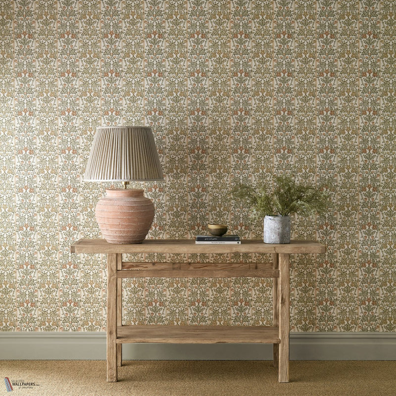 Oak & Blossom Tapete in Chestnut/Primrose von Morris & Co