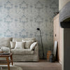 Pure Honeysuckle & Tulip behang in Grey Blue van Morris & Co