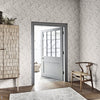 Pure Willow Bough behang in Charcoal/Black van Morris & Co