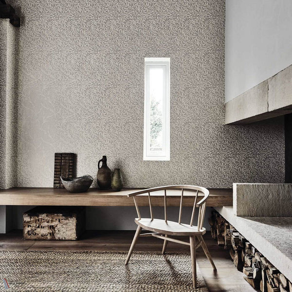 Pure Willow Bough behang in Ivory/Pearl van Morris & Co