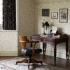 Scroll behang in Loden/Slate van Morris & Co