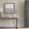 Simply Severn wallpaper in Dove by Morris & Co