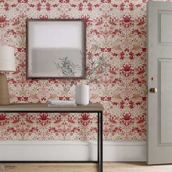Strawberry Thief papel pintado de Morris & Co