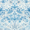 Strawberry Thief papel pintado en Woad de Morris & Co