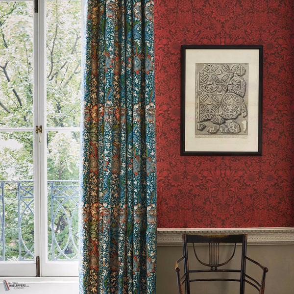 Sunflower papier peint en Chocolate/Red de Morris & Co