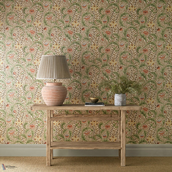 Wild Tulip & Vine Tapete in Rose/Linen von Morris & Co
