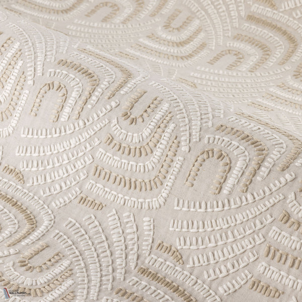 Piquey wallpaper in Ivoire Craie by Casamance