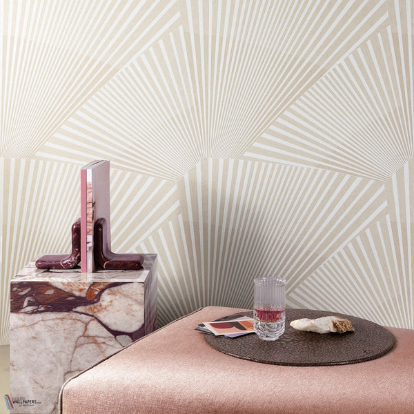 Raggiera wallpaper sfeerbeeld in Pumice by Masureel