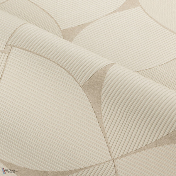 Sienna wallpaper in Grège by Casamance