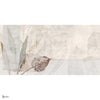 Demetra behang in Beige A van Tecnografica — volledig ontwerp