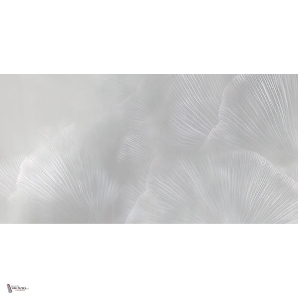 Siren Song behang in Pearl van Tecnografica — volledig ontwerp