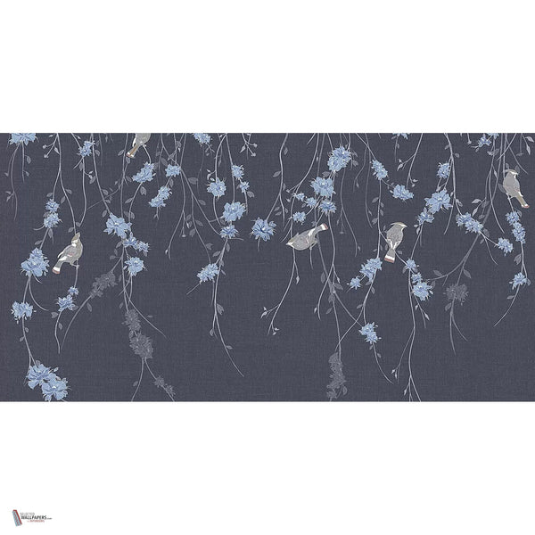 Waxwing behang in Blue van Tecnografica — volledig ontwerp