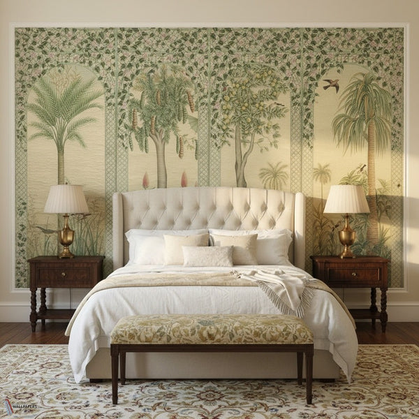 Trellis Exotica Tapete von Iksel — inszeniert in einem klassischen Interieur