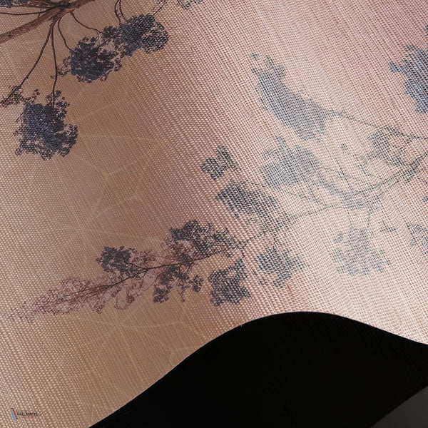Dust & Petals Tapete Natural Grasscloth Tapete in T11107 von Tuskara