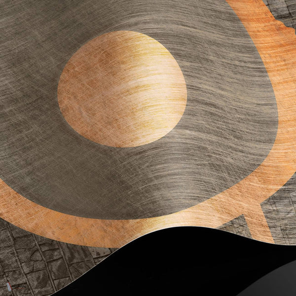 Gravity Lines Tapete Premium Silk Gold Tapete in T11067 von Tuskara