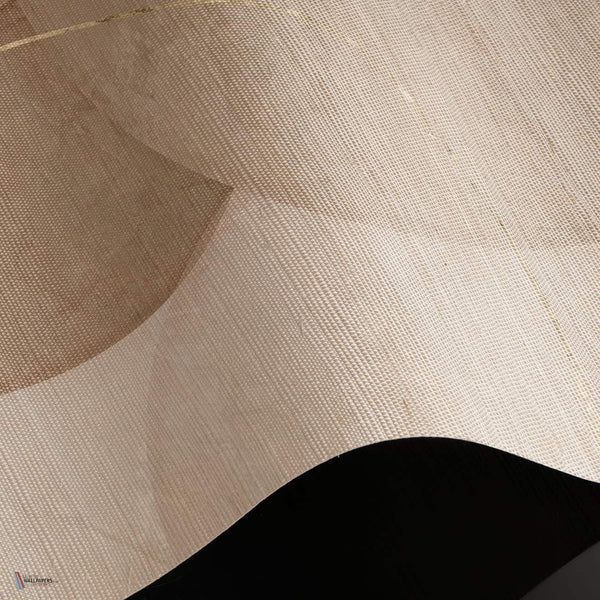 Layered wallpaper Natural Grasscloth wallpaper in T11041 by Tuskara