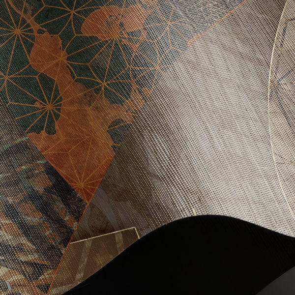 The Requiem behang Natural Grasscloth behang in T11062 van Tuskara