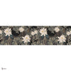 Whispers Of Lilies behang in T11038 van Tuskara — volledig ontwerp