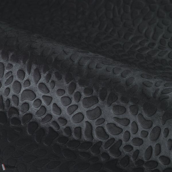 Venelle wallpaper in Carbone by Casamance