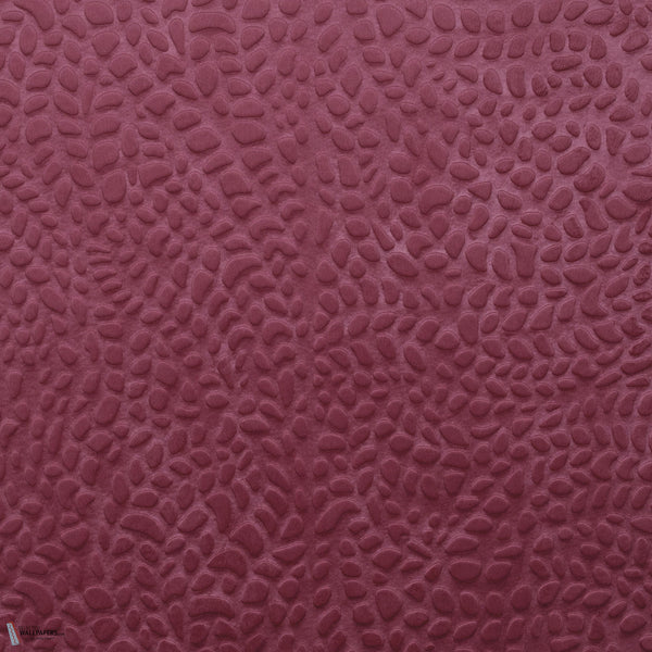 Venelle wallpaper in Grenat by Casamance