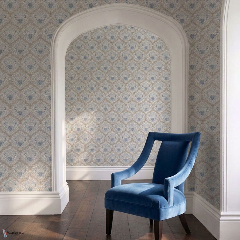 Voysey House Birds Grape wallpaper sfeerbeeld