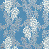 Wisteria behang in Chinese Blue van Farrow & Ball