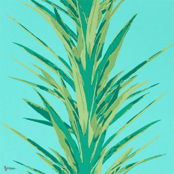 Yucca wallpaper in Sky/Green van Sanderson