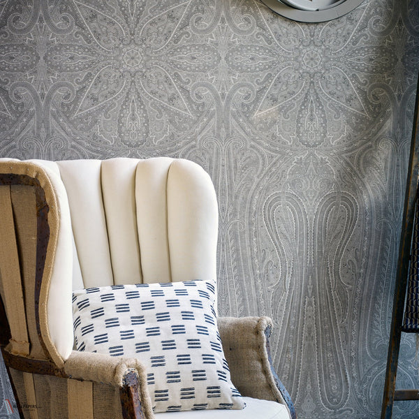 Grand Paisley Tapete in Silver von Zoffany