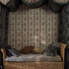 Papaver stripe behang in Tuscan Pink/nimbus van Zoffany